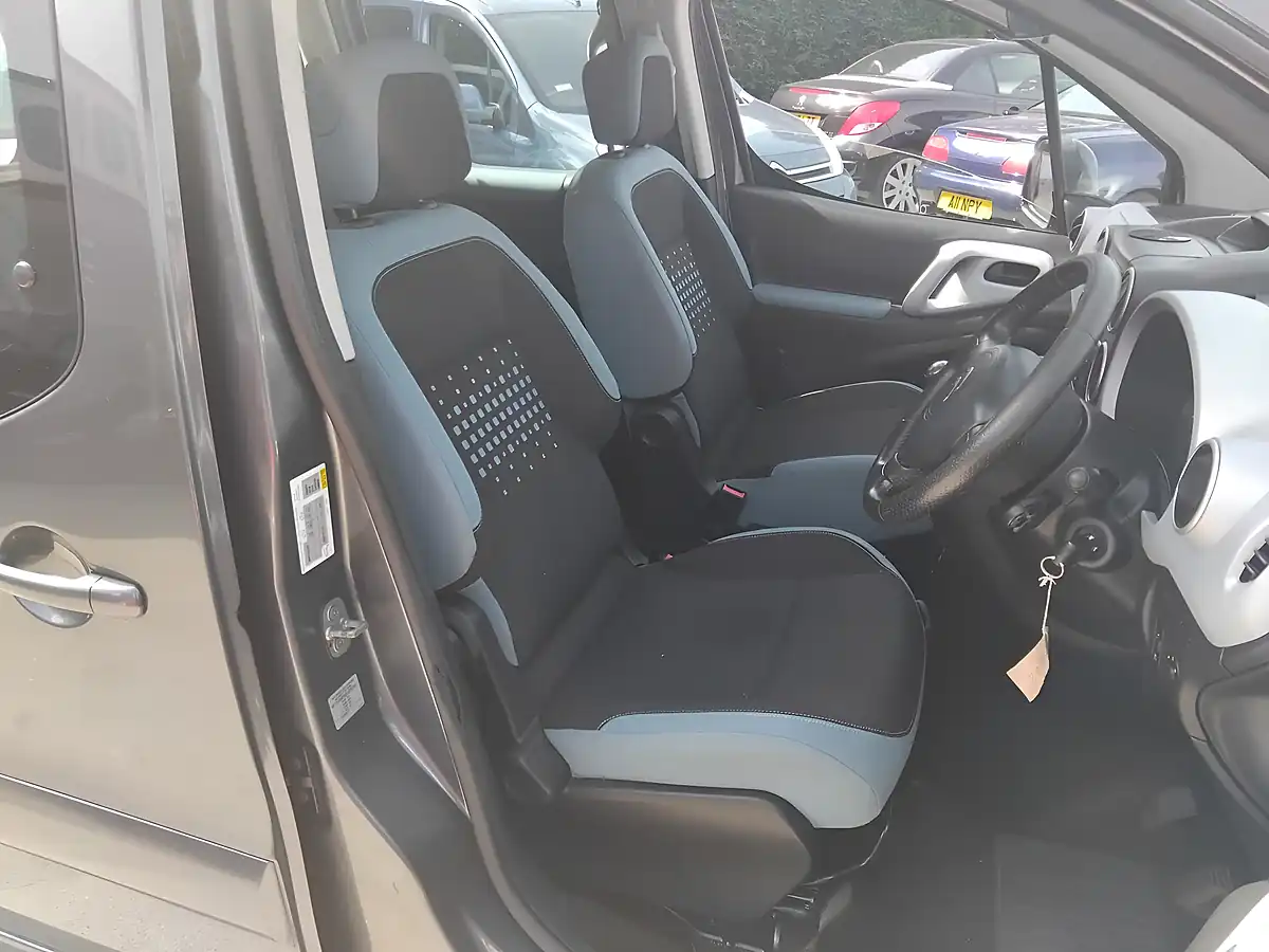 Used 2013 Citroen Berlingo Multispace Vtr Grey - Interior and Exterior details 11