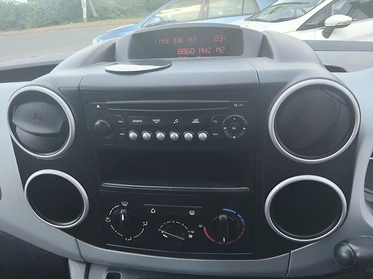 Used 2013 Citroen Berlingo Multispace Vtr Grey - Interior and Exterior details 12