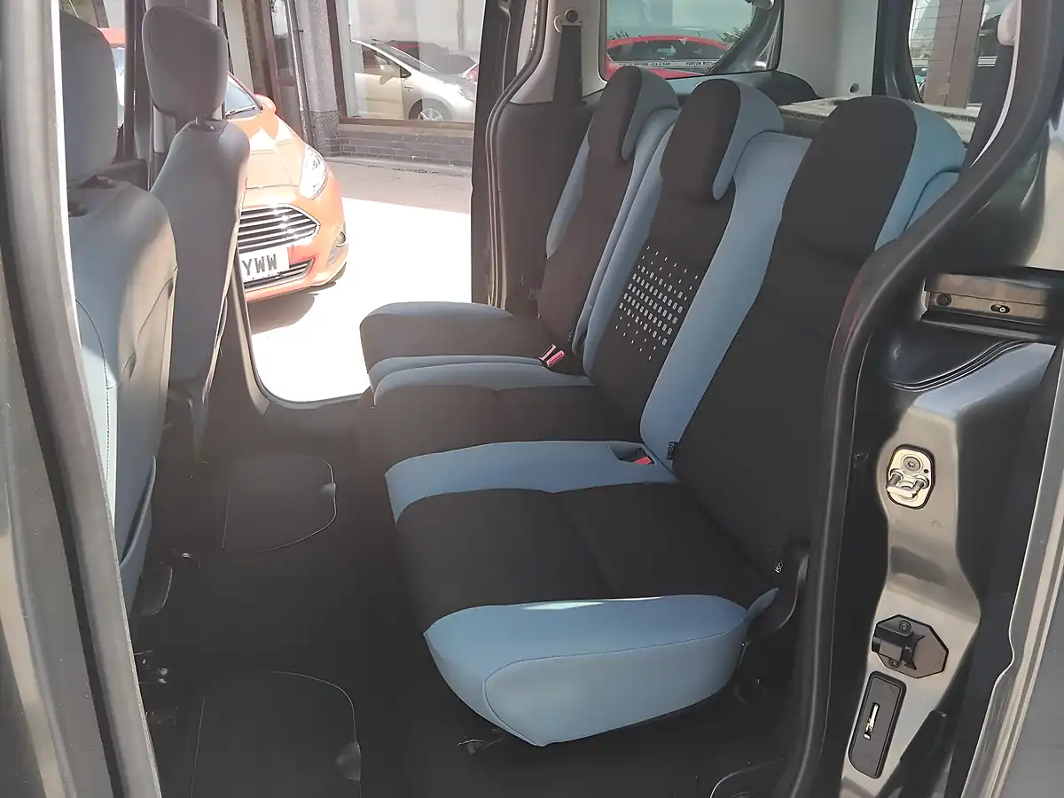 Used 2013 Citroen Berlingo Multispace Vtr Grey - Interior and Exterior details 14