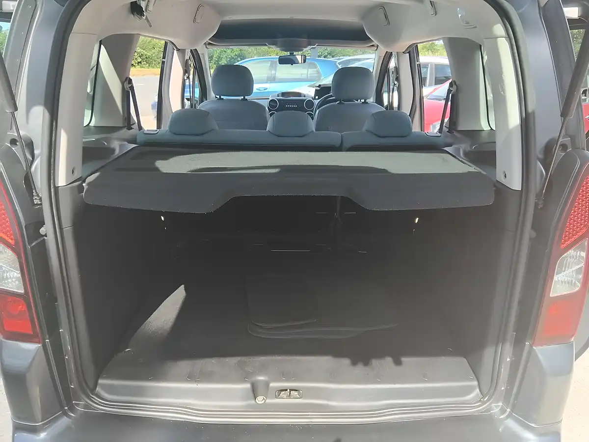 Used 2013 Citroen Berlingo Multispace Vtr Grey - Interior and Exterior details 15