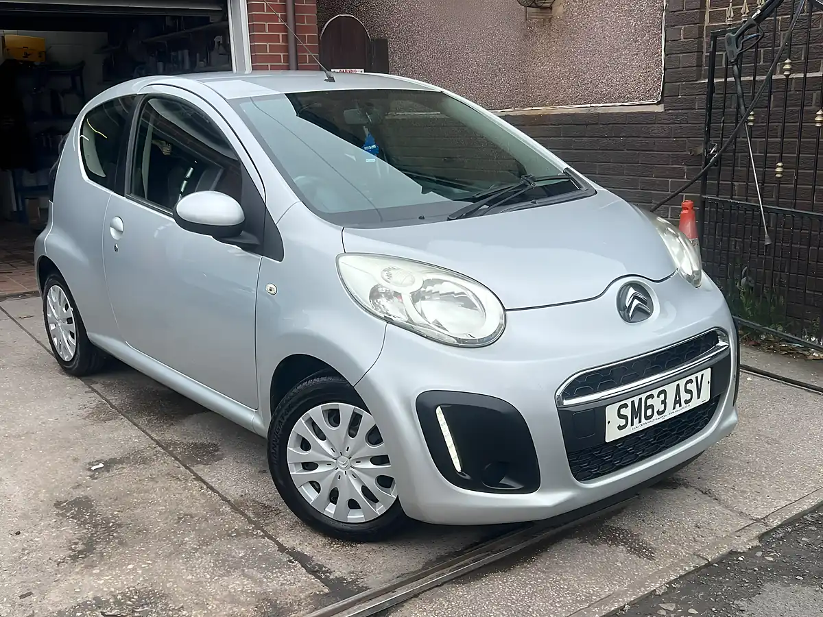 Used 2013 Citroen C1 Flash Silver - Front View