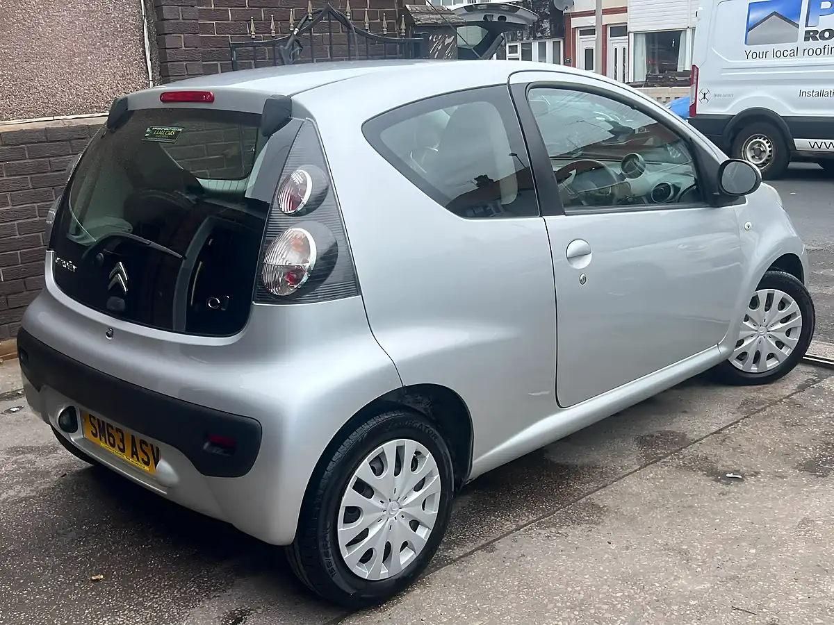 Used 2013 Citroen C1 Flash Silver - Interior and Exterior details 4