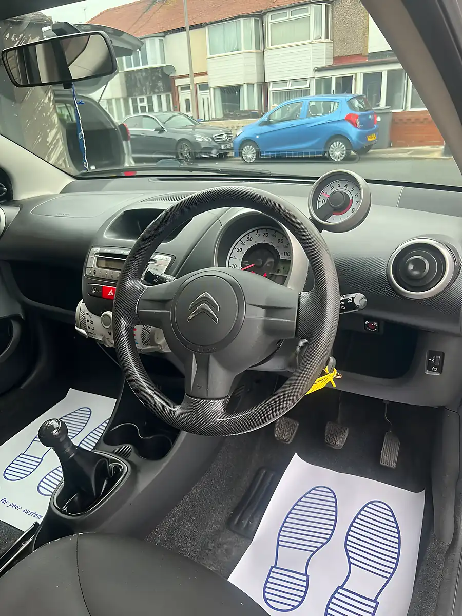 Used 2013 Citroen C1 Flash Silver - Interior and Exterior details 6