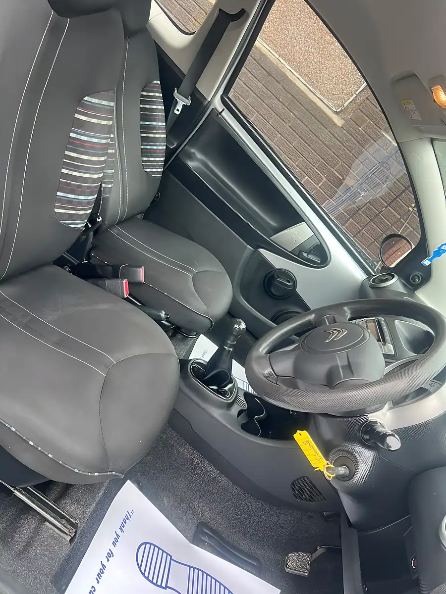 Used 2013 Citroen C1 Flash Silver - Interior and Exterior details 7