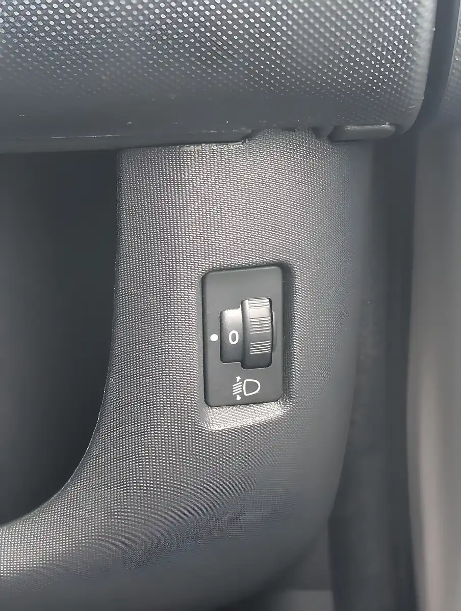 Used 2013 Citroen C1 Vt - Interior and Exterior details 16