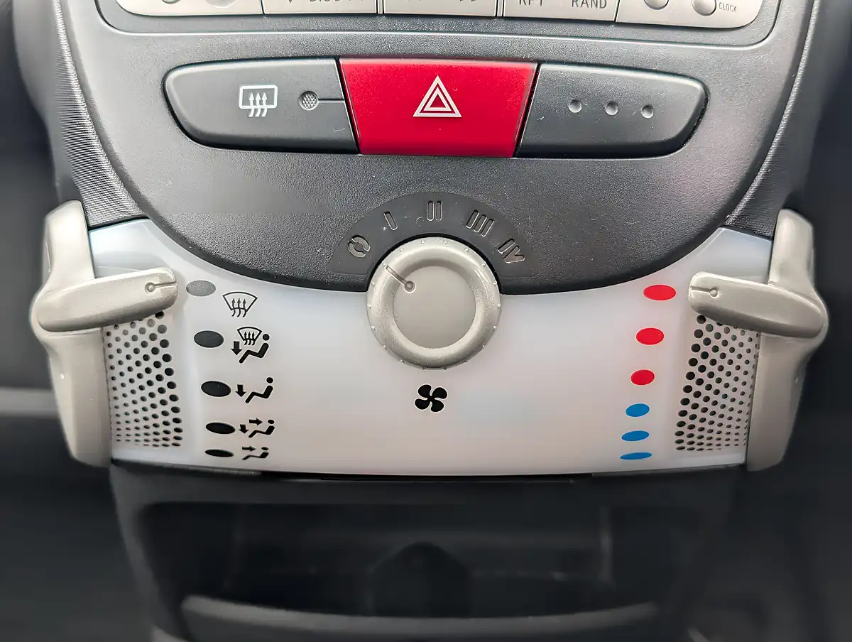 Used 2013 Citroen C1 Vt - Interior and Exterior details 19