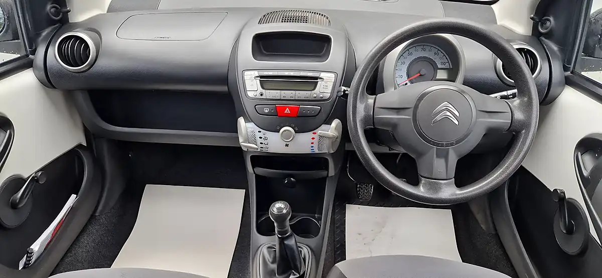 Used 2013 Citroen C1 Vt White - Interior and Exterior details 11