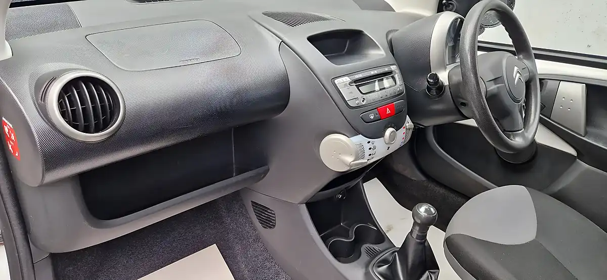 Used 2013 Citroen C1 Vt White - Interior and Exterior details 12