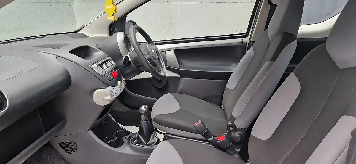 Used 2013 Citroen C1 Vt White - Interior and Exterior details 13