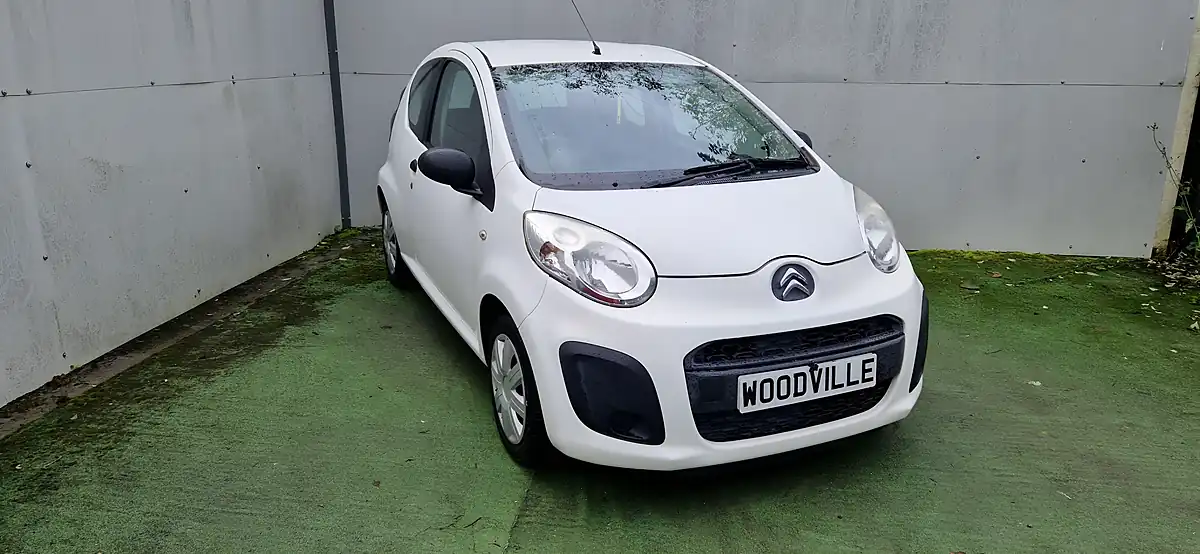Used 2013 Citroen C1 Vt White - Interior and Exterior details 3