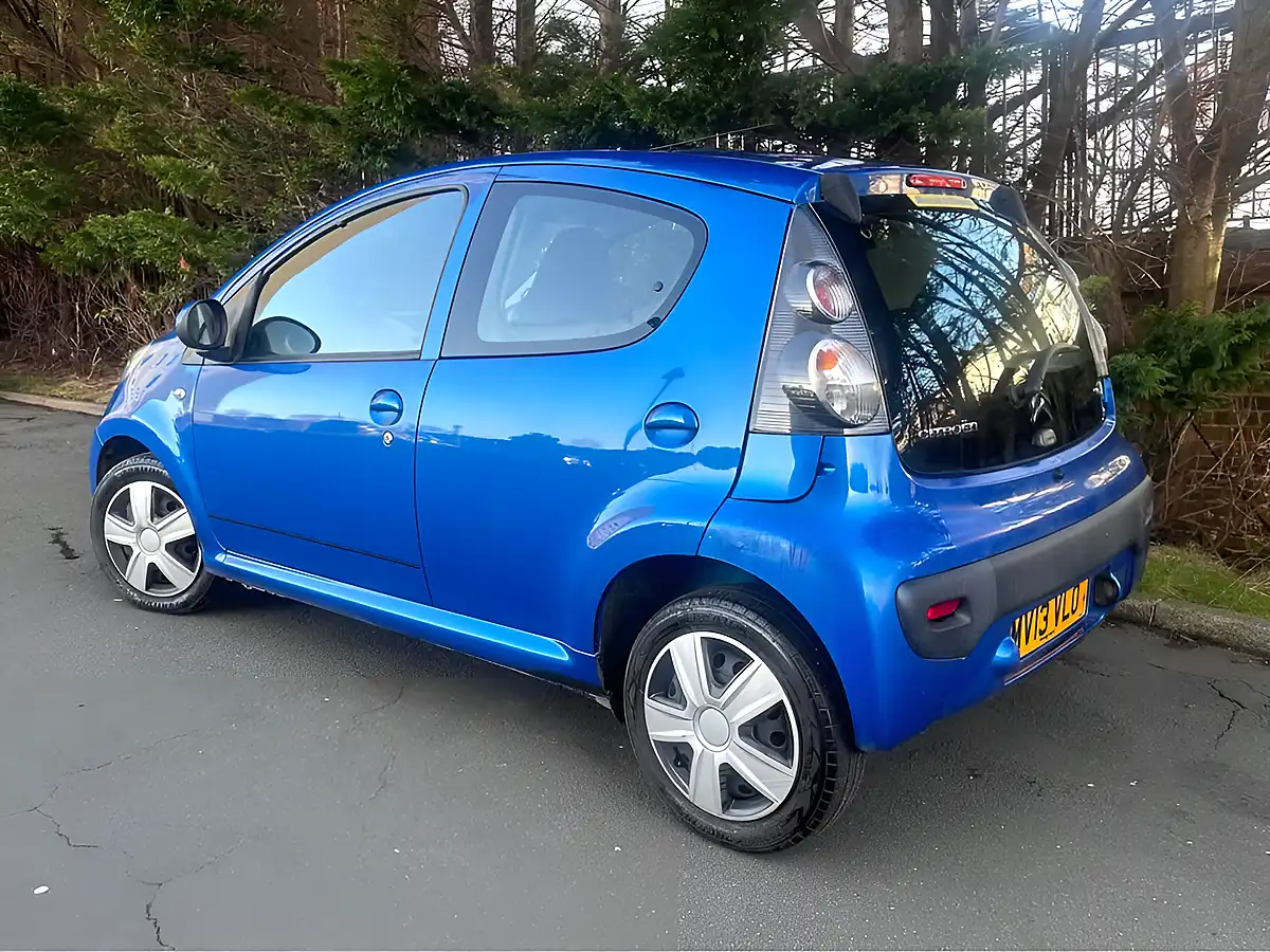 Used 2013 Citroën C1 Vtr Blue - Interior and Exterior details 10