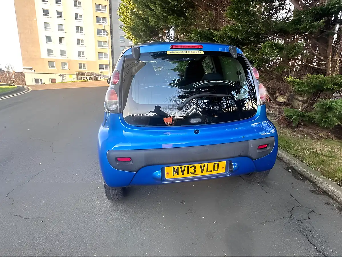 Used 2013 Citroën C1 Vtr Blue - Interior and Exterior details 9