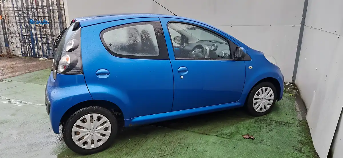 Used 2013 Citroen C1 Vtr Blue - Interior and Exterior details 5