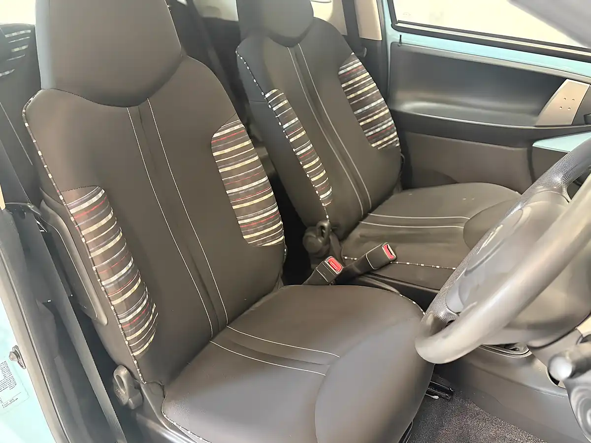 Used 2013 Citroen C1 Vtr Blue - Interior and Exterior details 14