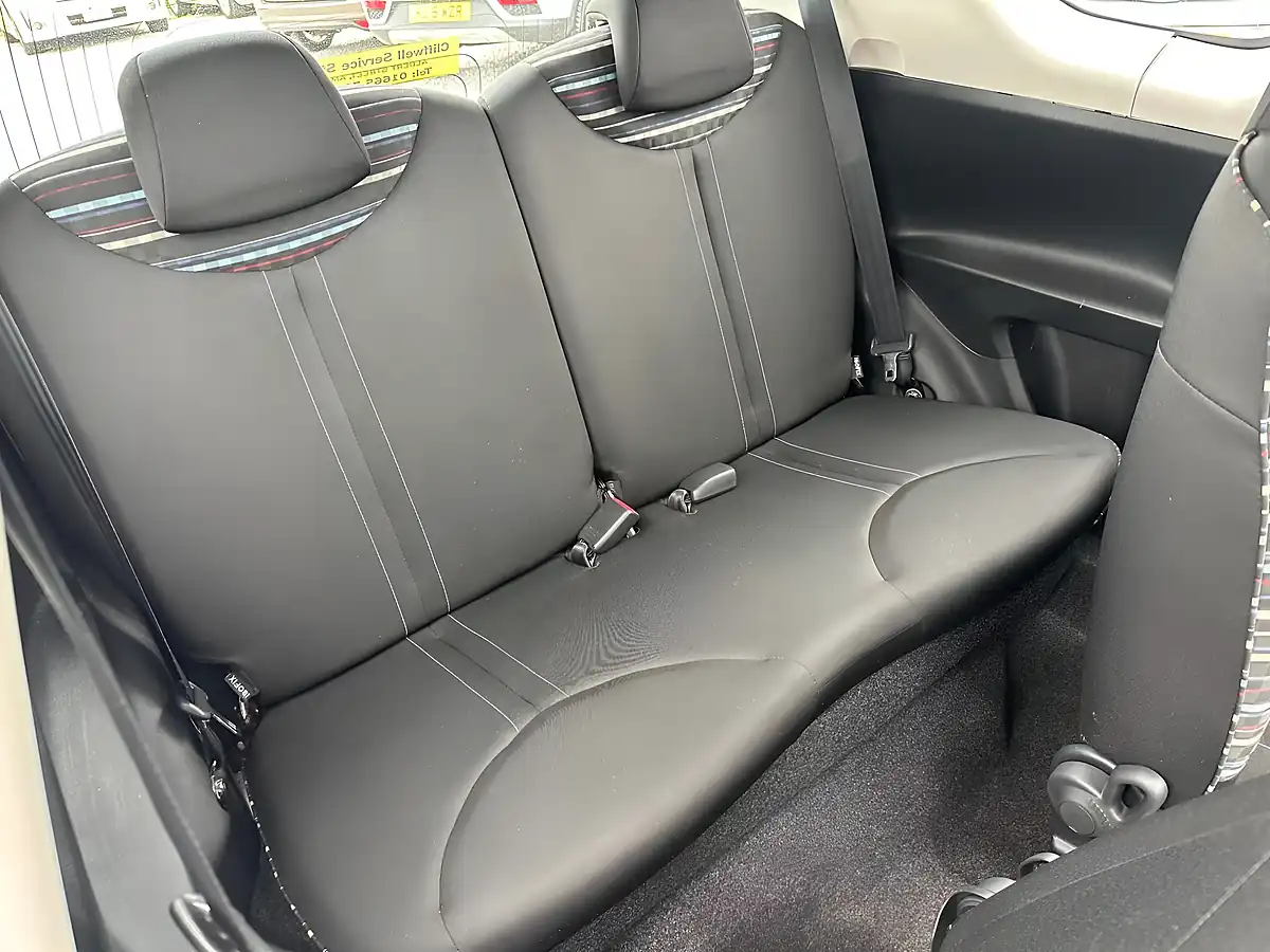 Used 2013 Citroen C1 Vtr Blue - Interior and Exterior details 10