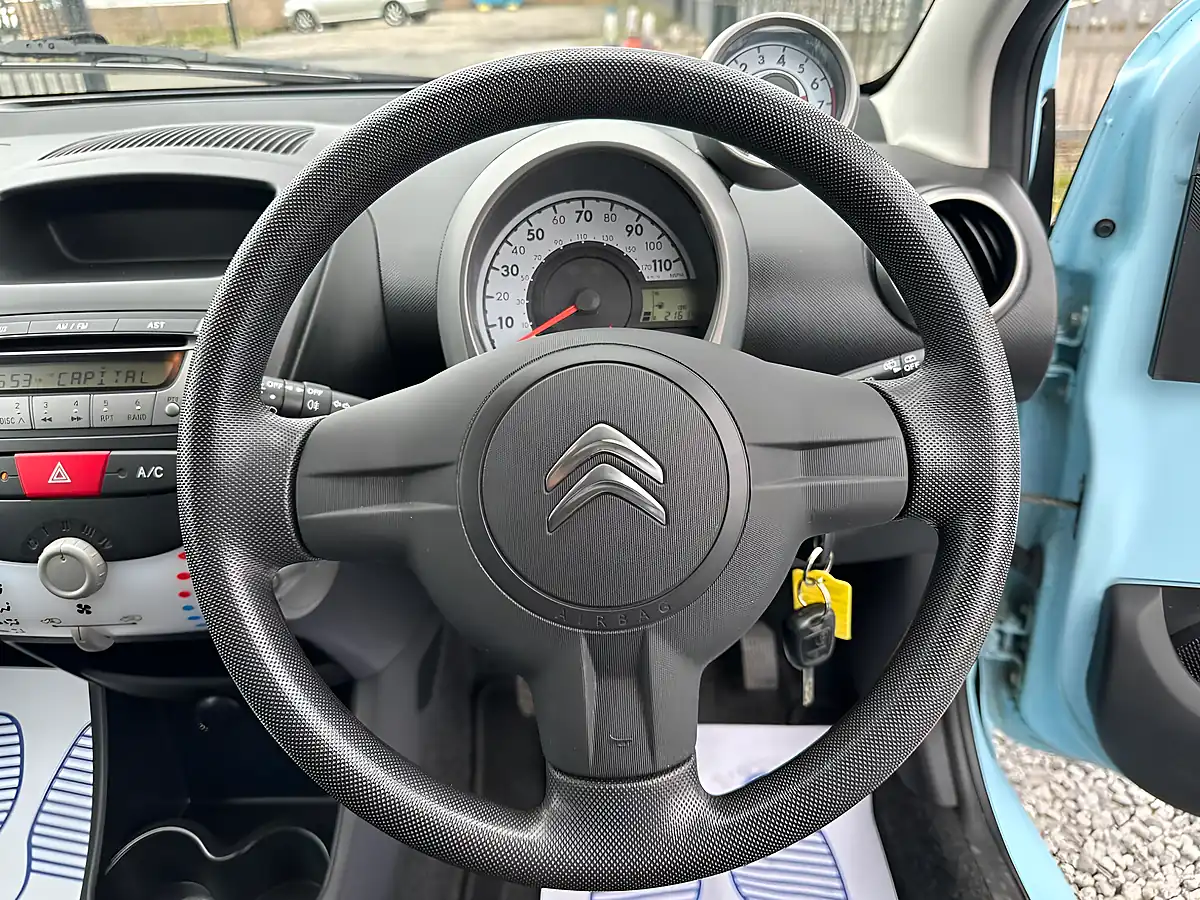 Used 2013 Citroen C1 Vtr Blue - Interior and Exterior details 11