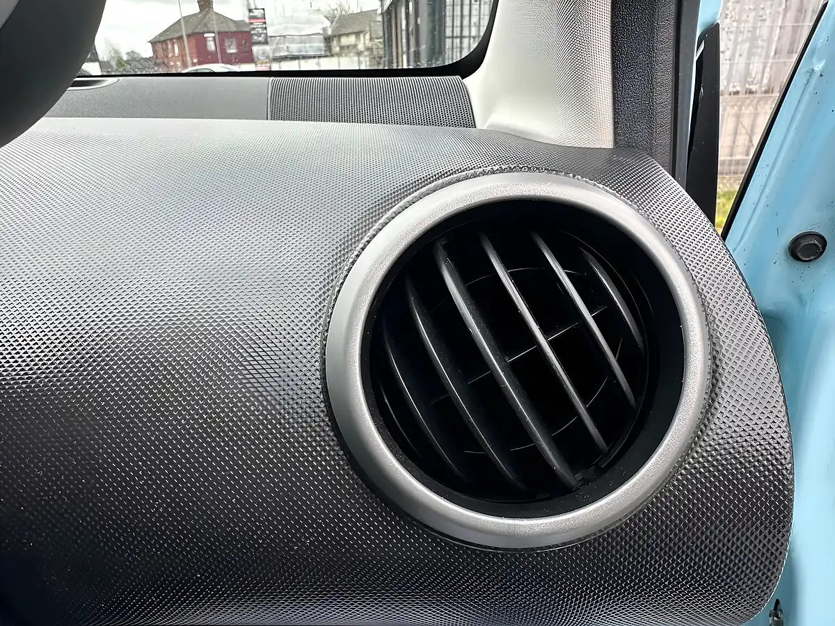 Used 2013 Citroen C1 Vtr Blue - Interior and Exterior details 14