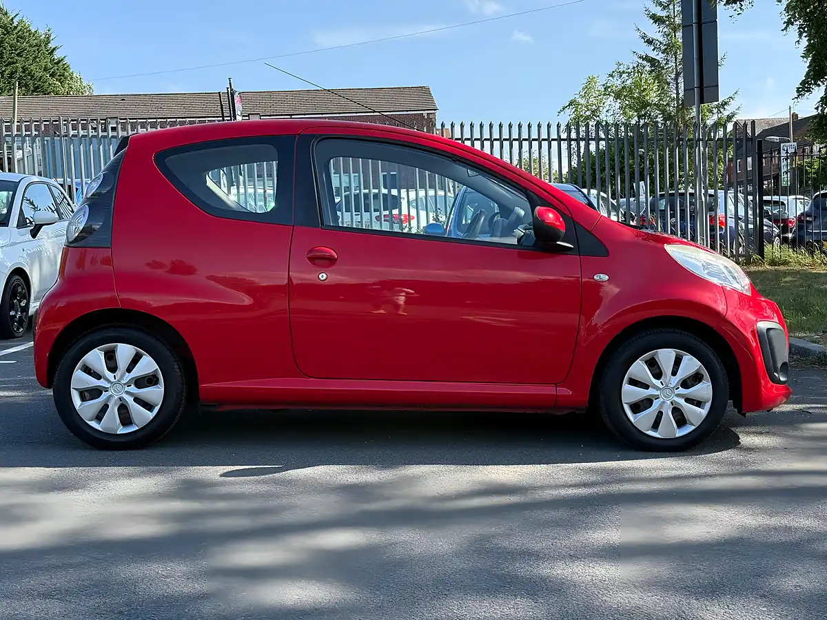 Used 2013 Citroen C1 Vtr Red - Interior and Exterior details 8