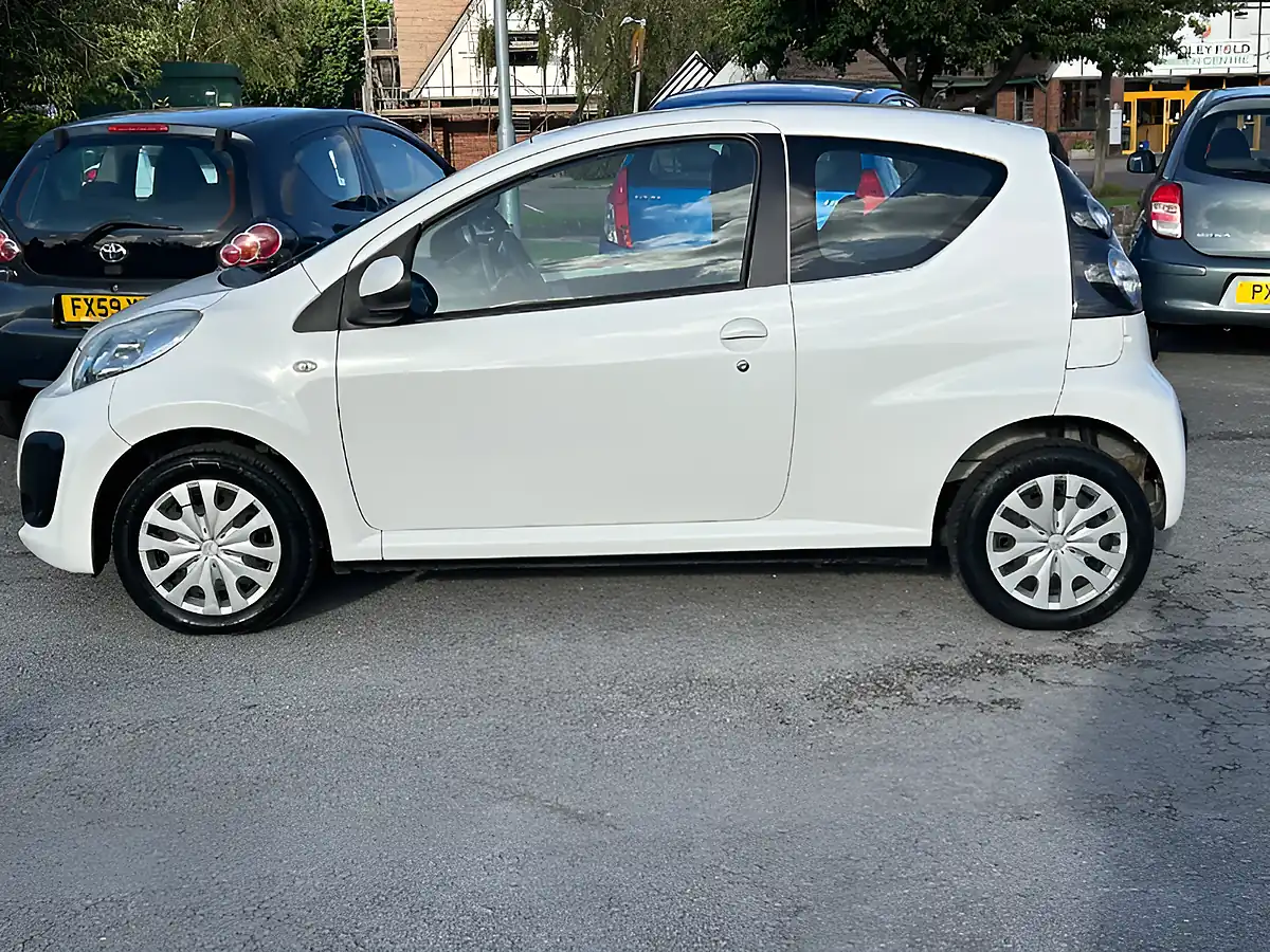 Used 2013 Citroen C1 Vtr White - Interior and Exterior details 7
