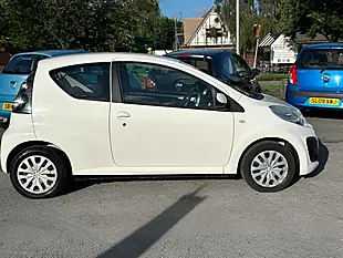 Used 2013 Citroen C1 Vtr White - Interior and Exterior details 8