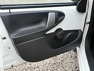Used 2013 Citroen C1 Vtr White - Interior and Exterior details 15