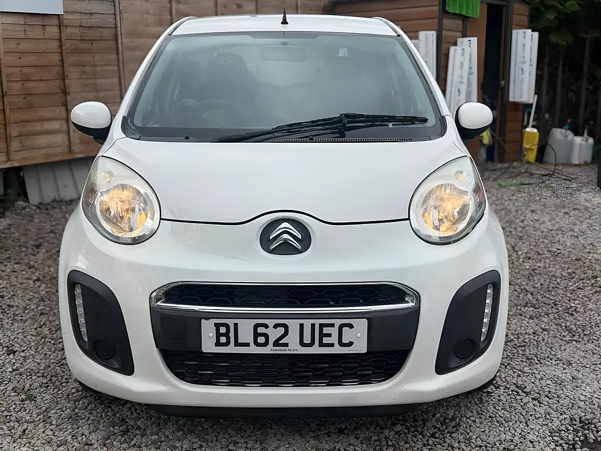 Used 2013 Citroen C1 Vtr White - Interior and Exterior details 4