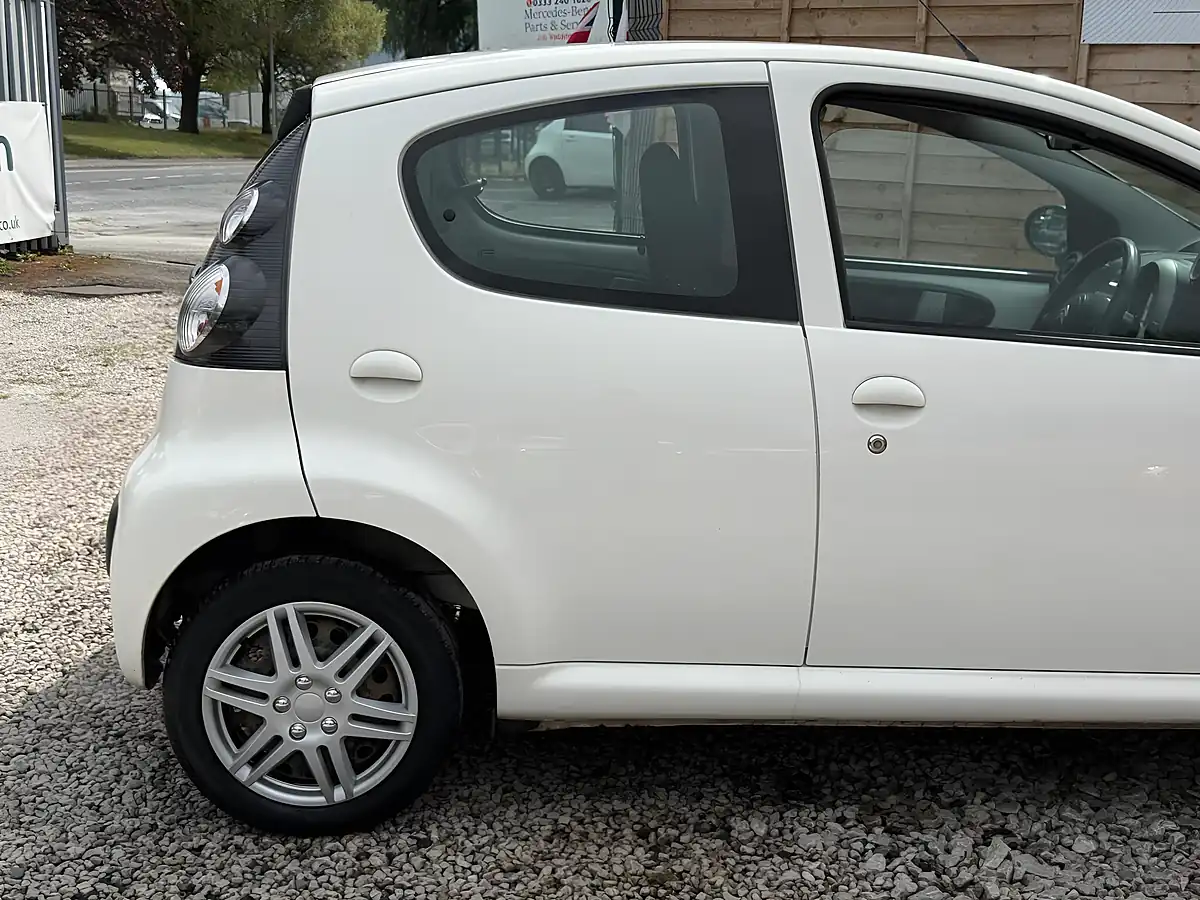 Used 2013 Citroen C1 Vtr White - Interior and Exterior details 8