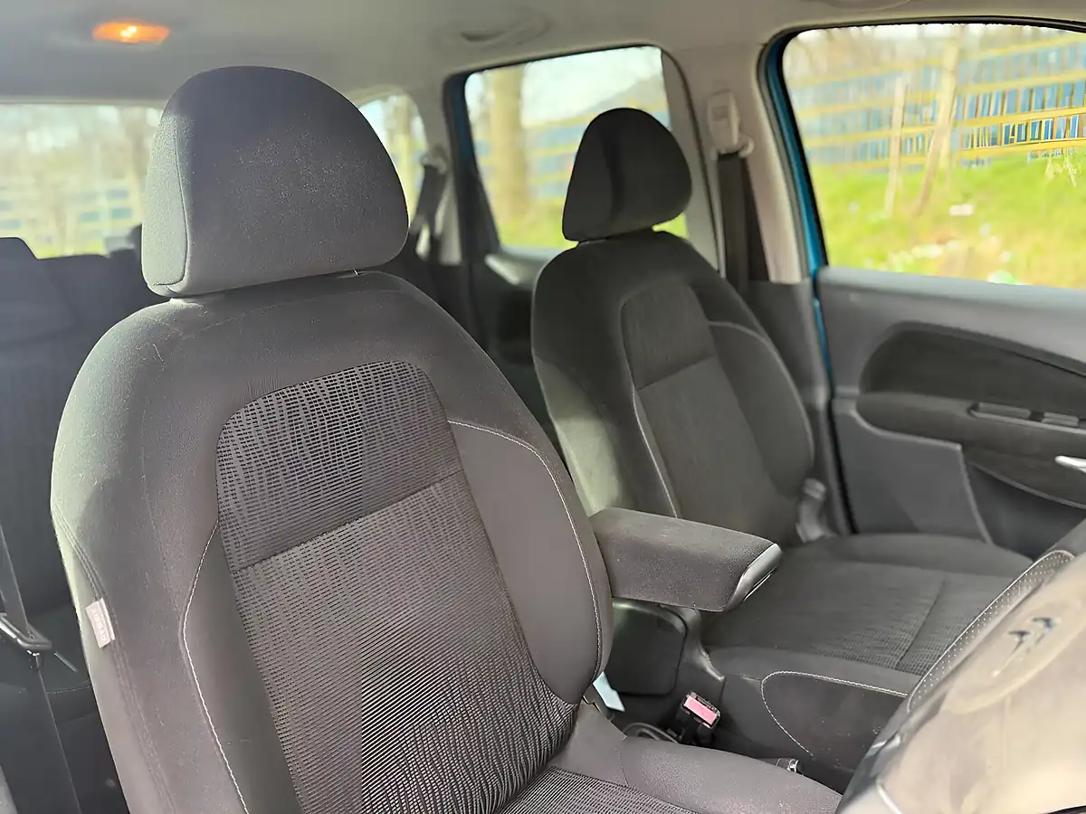 Used 2013 Citroen C3 Picasso Exclusive Blue - Interior and Exterior details 12