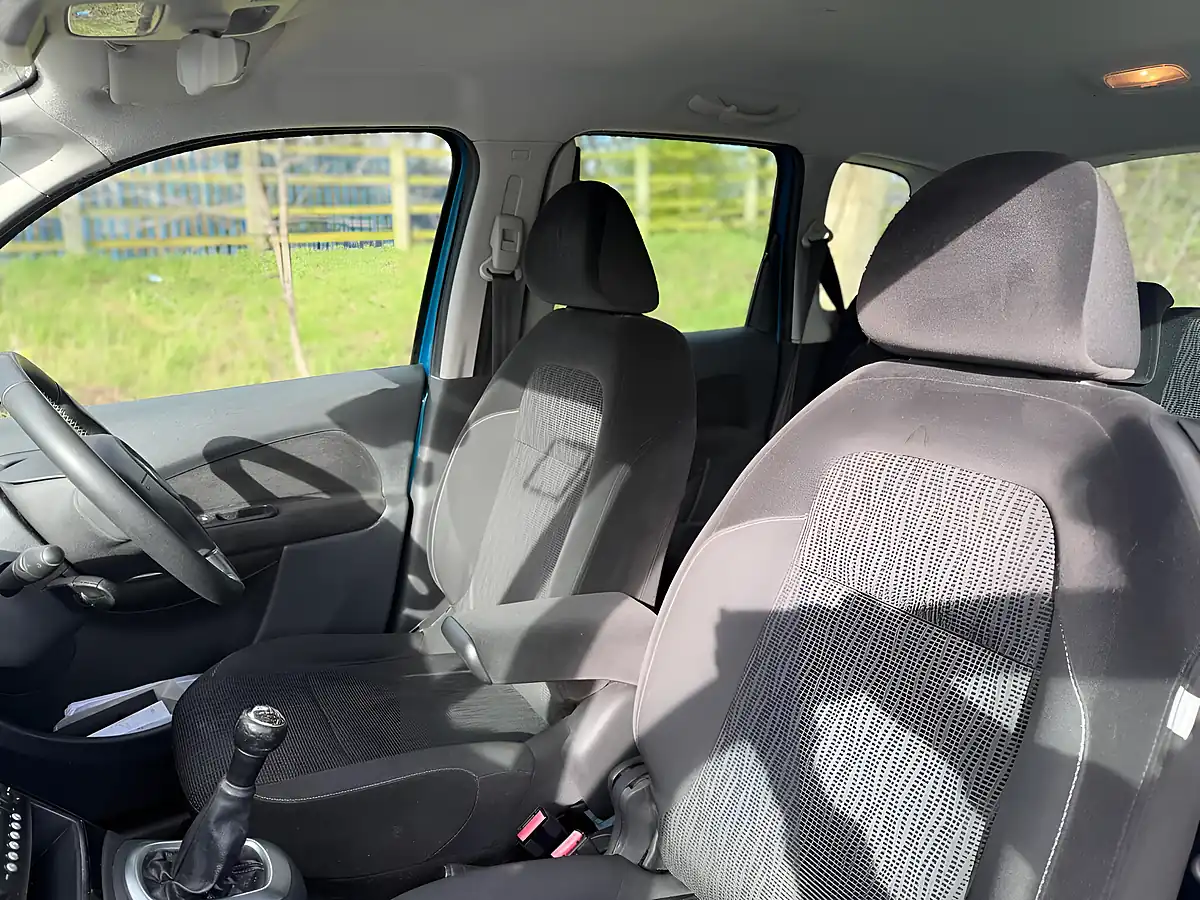 Used 2013 Citroen C3 Picasso Exclusive Blue - Interior and Exterior details 14