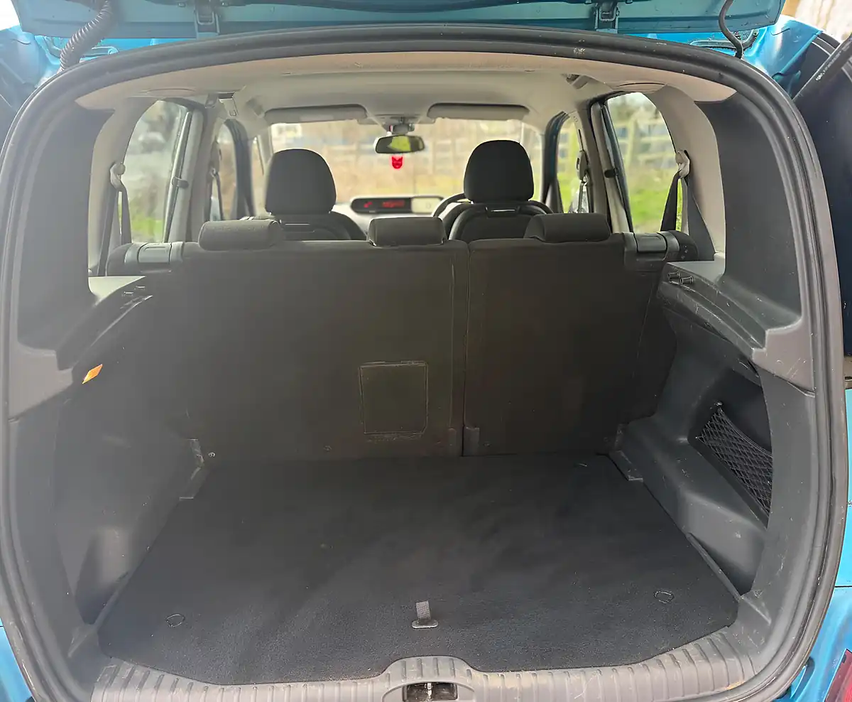 Used 2013 Citroen C3 Picasso Exclusive Blue - Interior and Exterior details 15