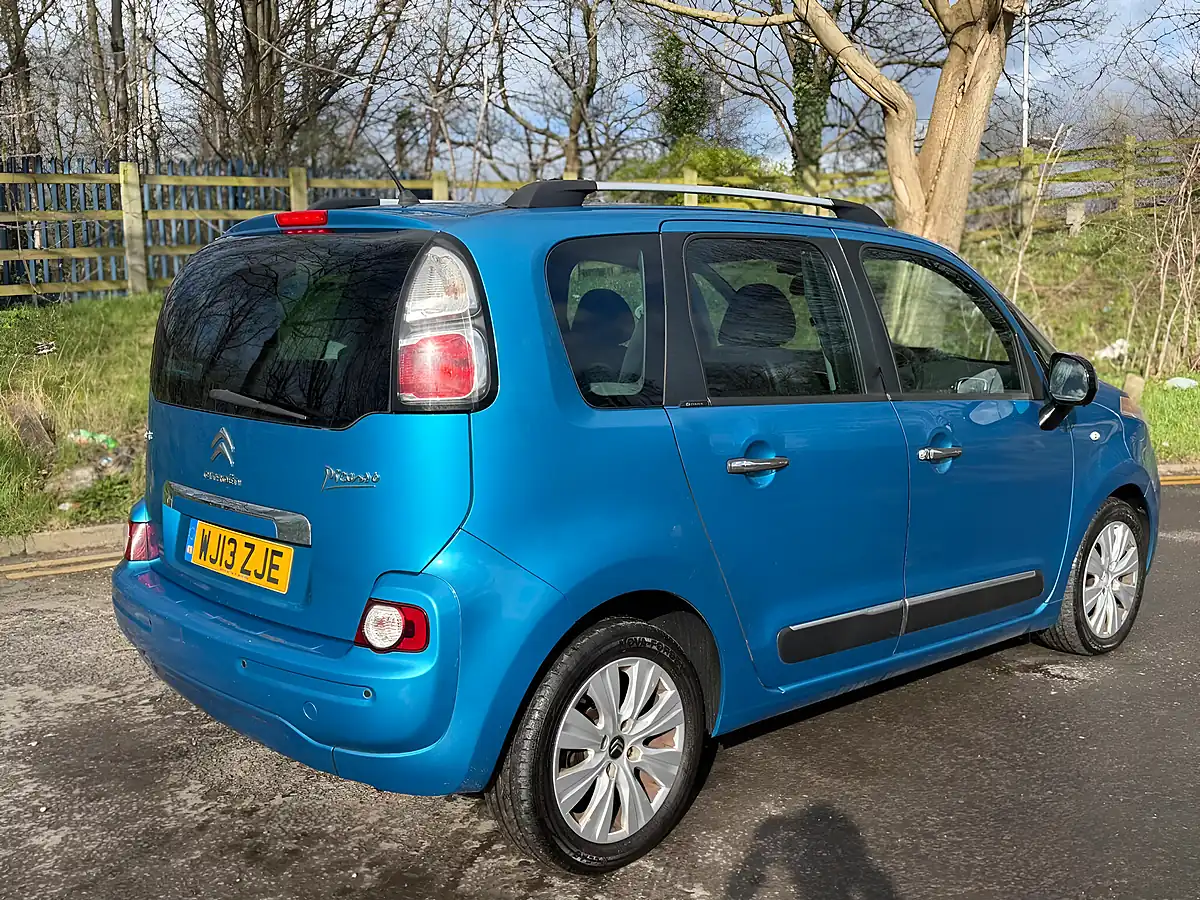Used 2013 Citroen C3 Picasso Exclusive Blue - Interior and Exterior details 2