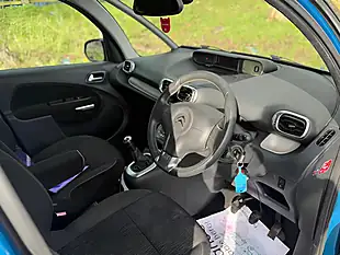 Used 2013 Citroen C3 Picasso Exclusive Blue - Interior and Exterior details 3