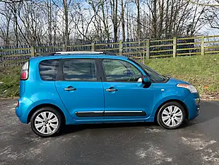 Used 2013 Citroen C3 Picasso Exclusive Blue - Interior and Exterior details 7
