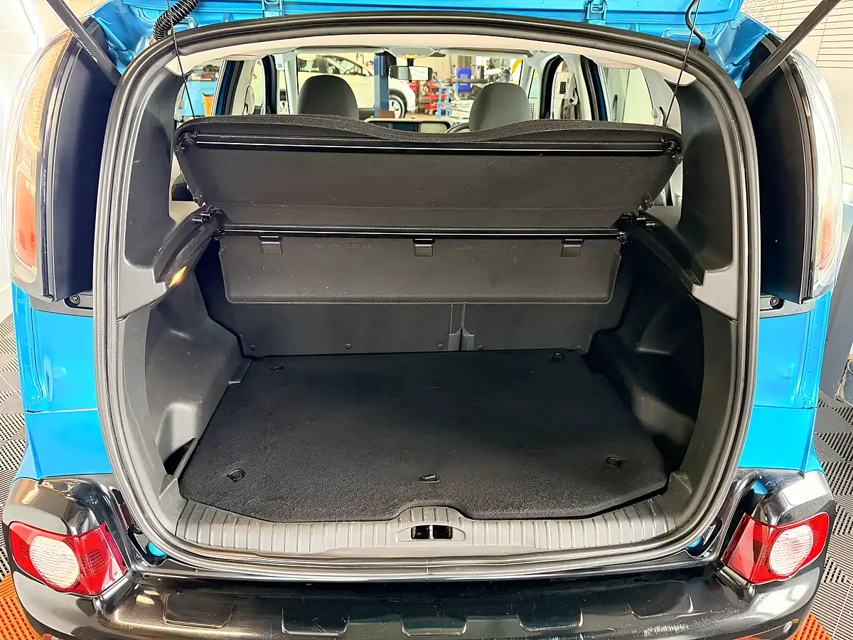 Used 2013 Citroen C3 Picasso Selection Blue - Interior and Exterior details 11