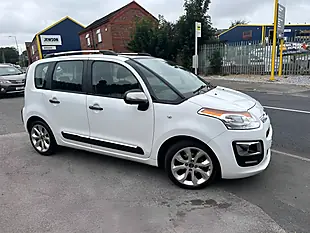 Used 2013 Citroen C3 Picasso Selection White - Interior and Exterior details 12