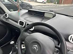 Used 2013 Citroen C3 Picasso Selection White - Interior and Exterior details 15