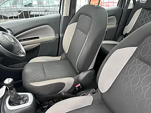 Used 2013 Citroen C3 Picasso Selection White - Interior and Exterior details 19