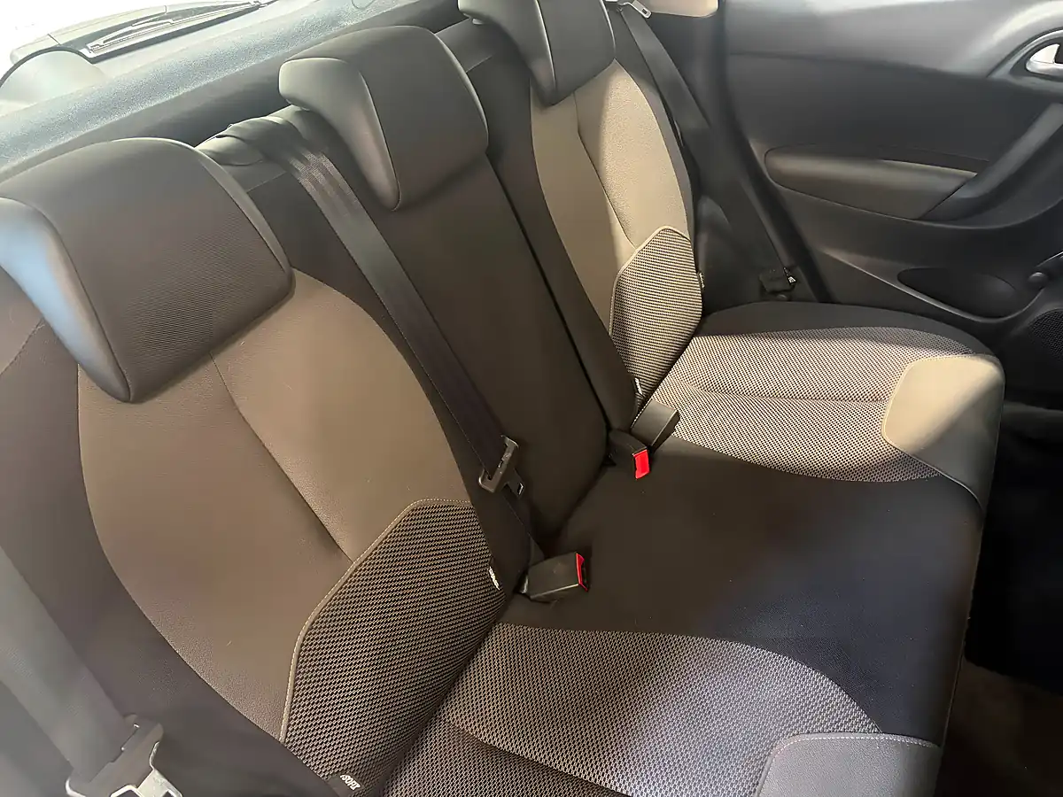 Used 2013 Citroen C3 Vtr+ Blue - Interior and Exterior details 17