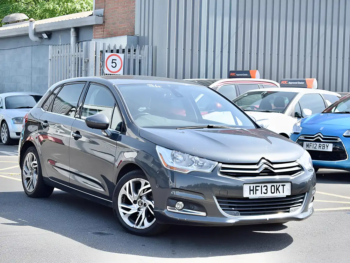 Used 2013 Citroen C4 Airdream Exclusive Grey - Front View