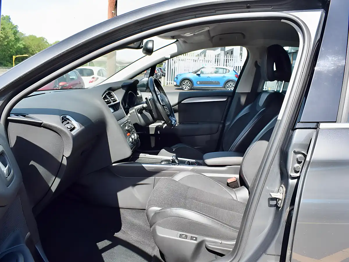 Used 2013 Citroen C4 Airdream Exclusive Grey - Interior and Exterior details 14