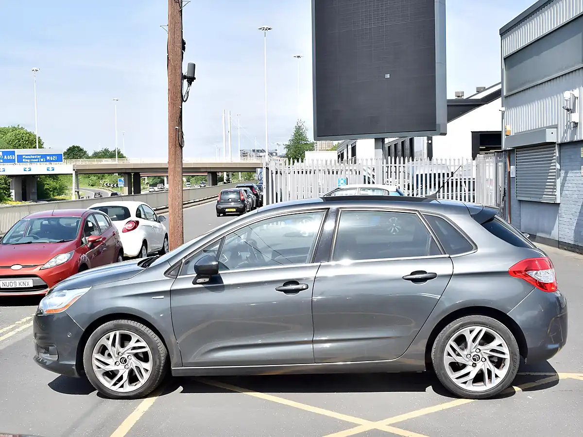 Used 2013 Citroen C4 Airdream Exclusive Grey - Interior and Exterior details 4