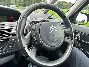 Used 2013 Citroen C4 Grand Picasso Platinum Red - Interior and Exterior details 15