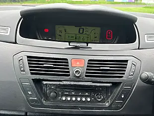 Used 2013 Citroen C4 Grand Picasso Platinum Red - Interior and Exterior details 16