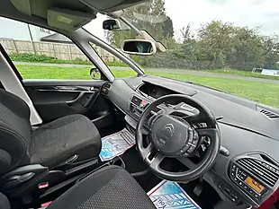 Used 2013 Citroen C4 Grand Picasso Platinum Red - Interior and Exterior details 17