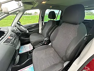 Used 2013 Citroen C4 Grand Picasso Platinum Red - Interior and Exterior details 19