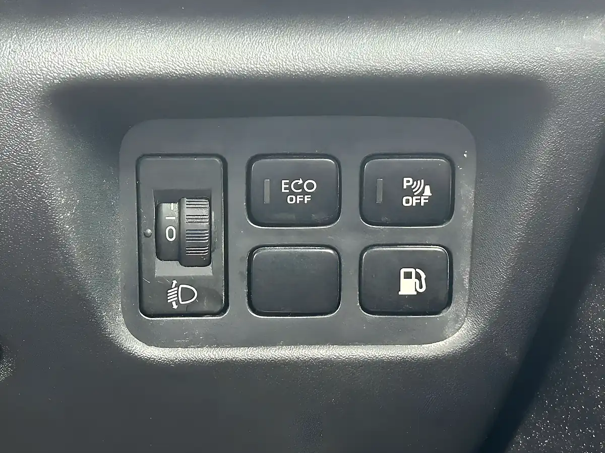 Used 2013 Citroen C4 Grand Picasso Platinum Red - Interior and Exterior details 20