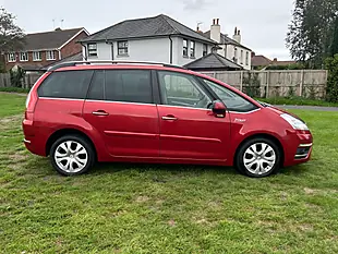 Used 2013 Citroen C4 Grand Picasso Platinum Red - Interior and Exterior details 4