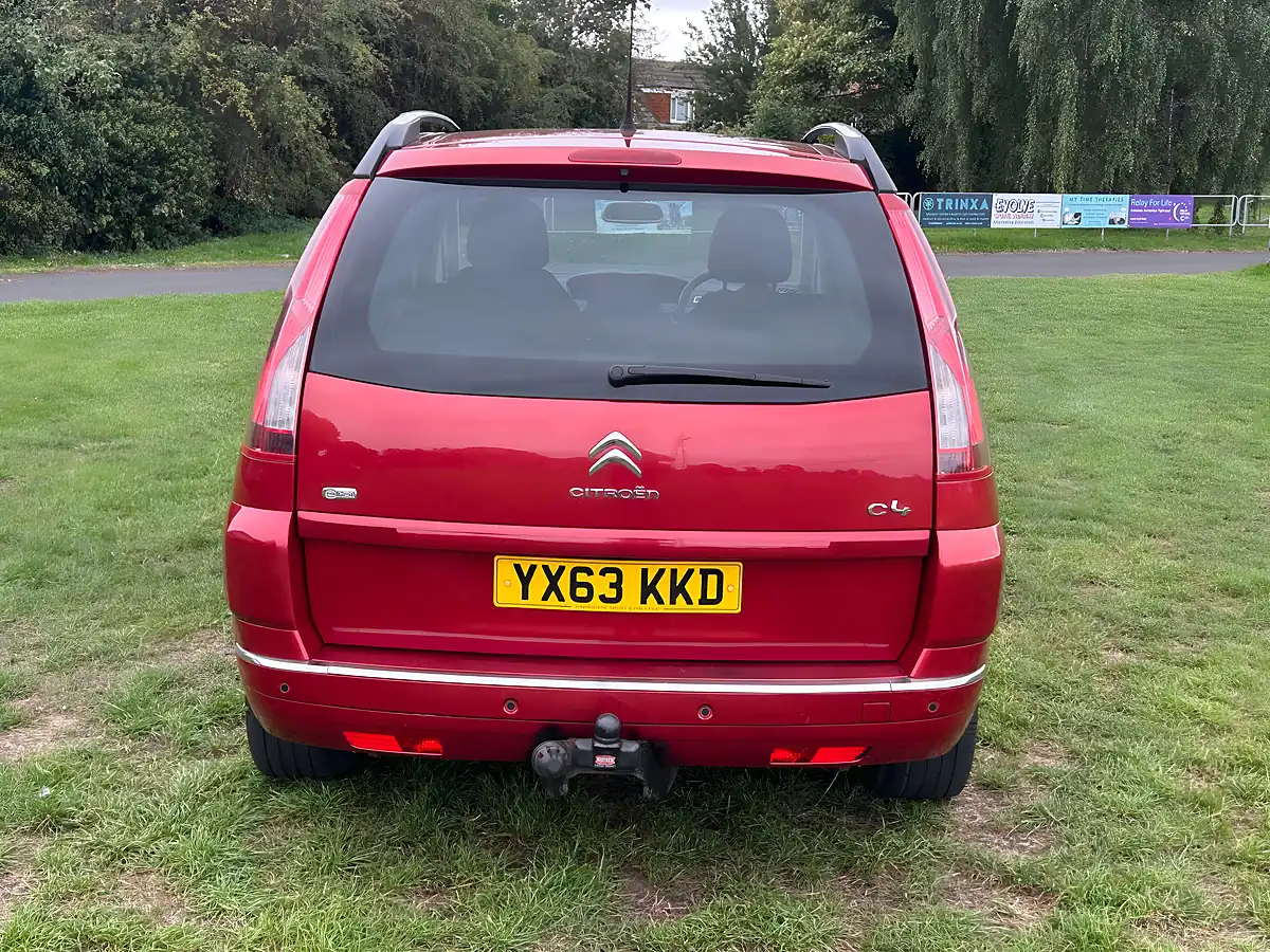 Used 2013 Citroen C4 Grand Picasso Platinum Red - Interior and Exterior details 6