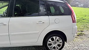 Used 2013 Citroen C4 Grand Picasso Platinum White - Interior and Exterior details 7