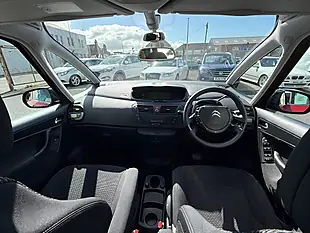 Used 2013 Citroen C4 Picasso Airdream Platinum Red - Interior and Exterior details 11
